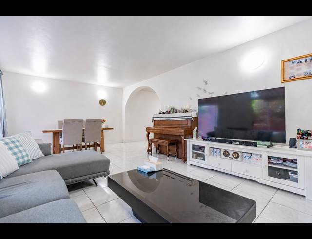 4 BEDROOM TOWNHOUSE FOR SALE IN MORNINGSIDE
